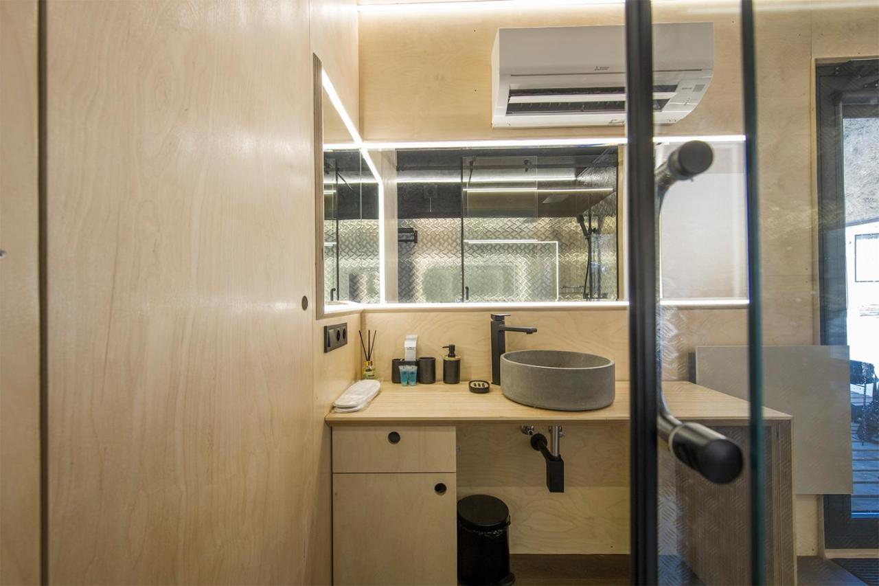 Roombox Likani ボルジョミ エクステリア 写真